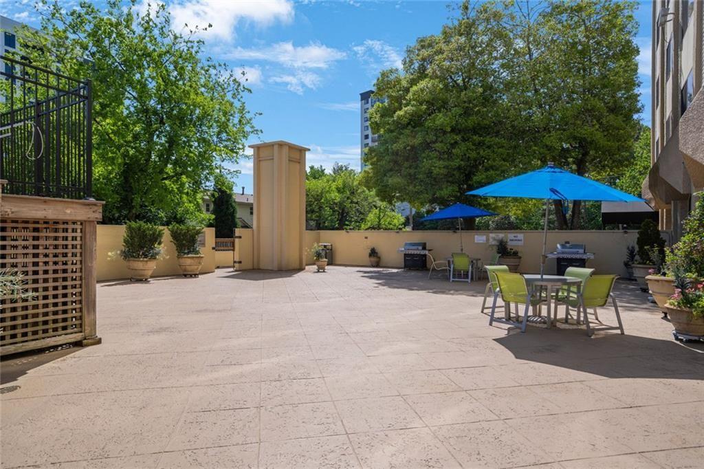 ParkLane On Peachtree - Residential