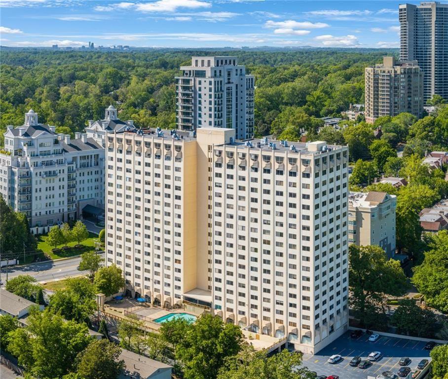 ParkLane On Peachtree - Residential