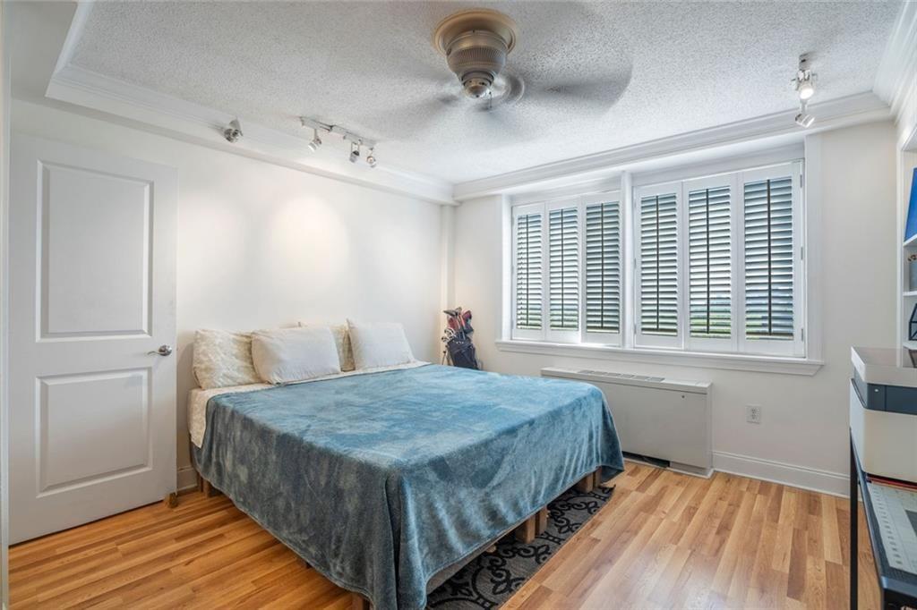 ParkLane On Peachtree - Residential