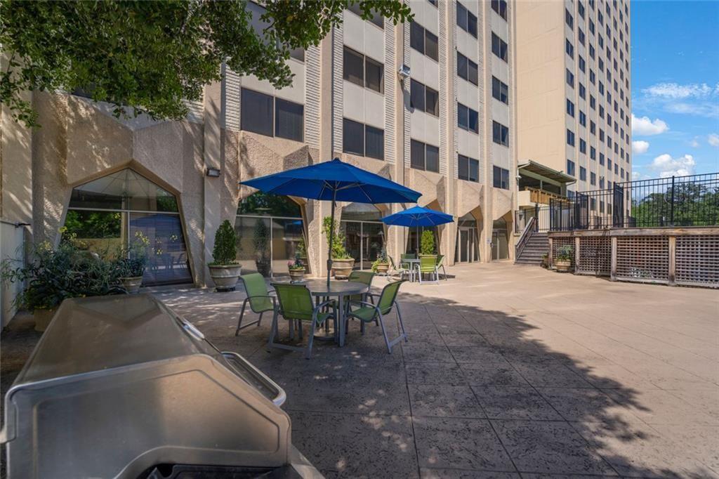 ParkLane On Peachtree - Residential