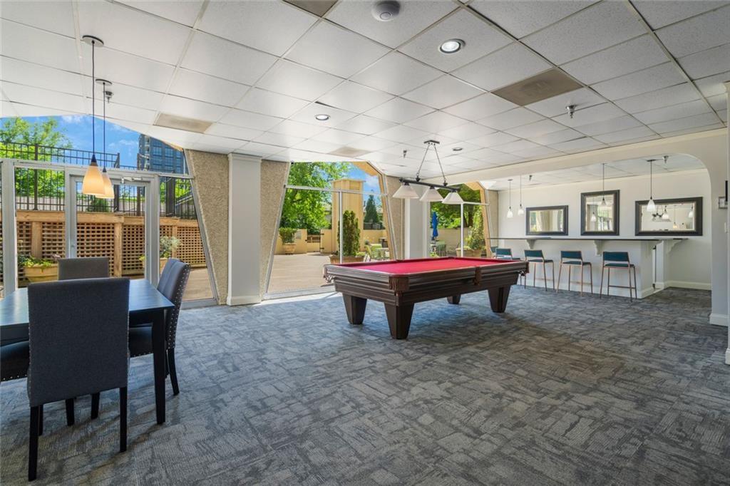 ParkLane On Peachtree - Residential