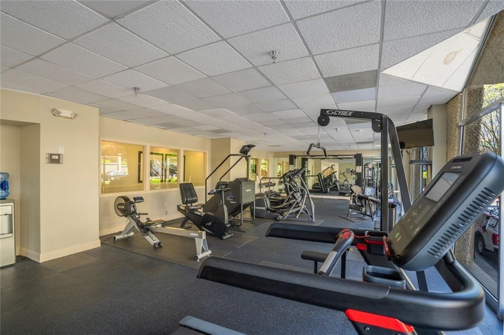 ParkLane On Peachtree - Residential