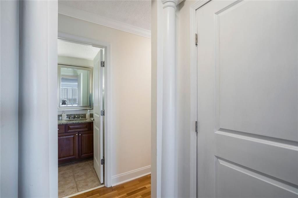 ParkLane On Peachtree - Residential