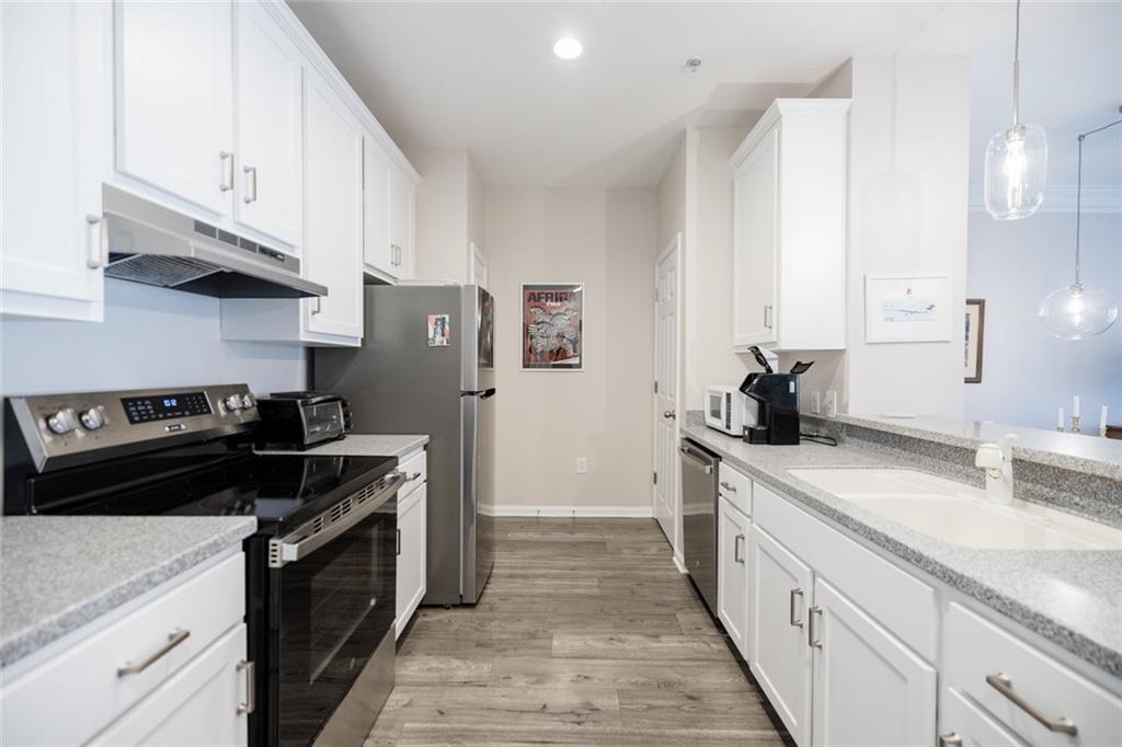 955 Juniper Street NE 2315