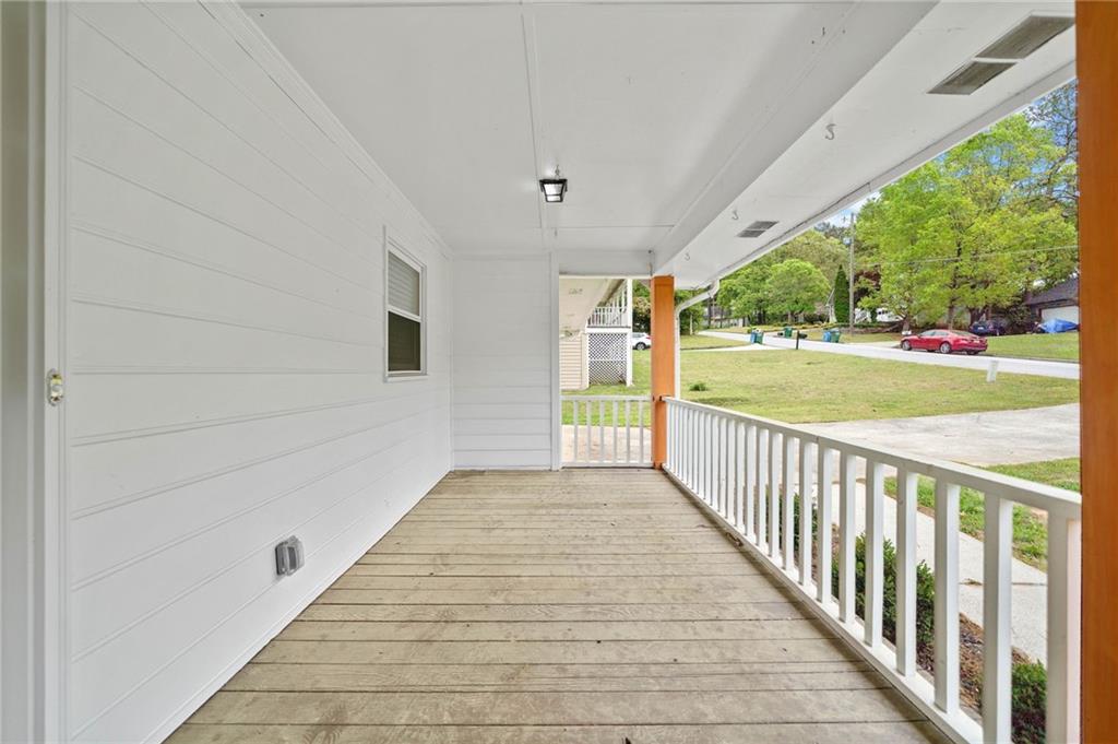3451 Birchwood Trail, Snellville, Georgia image 8