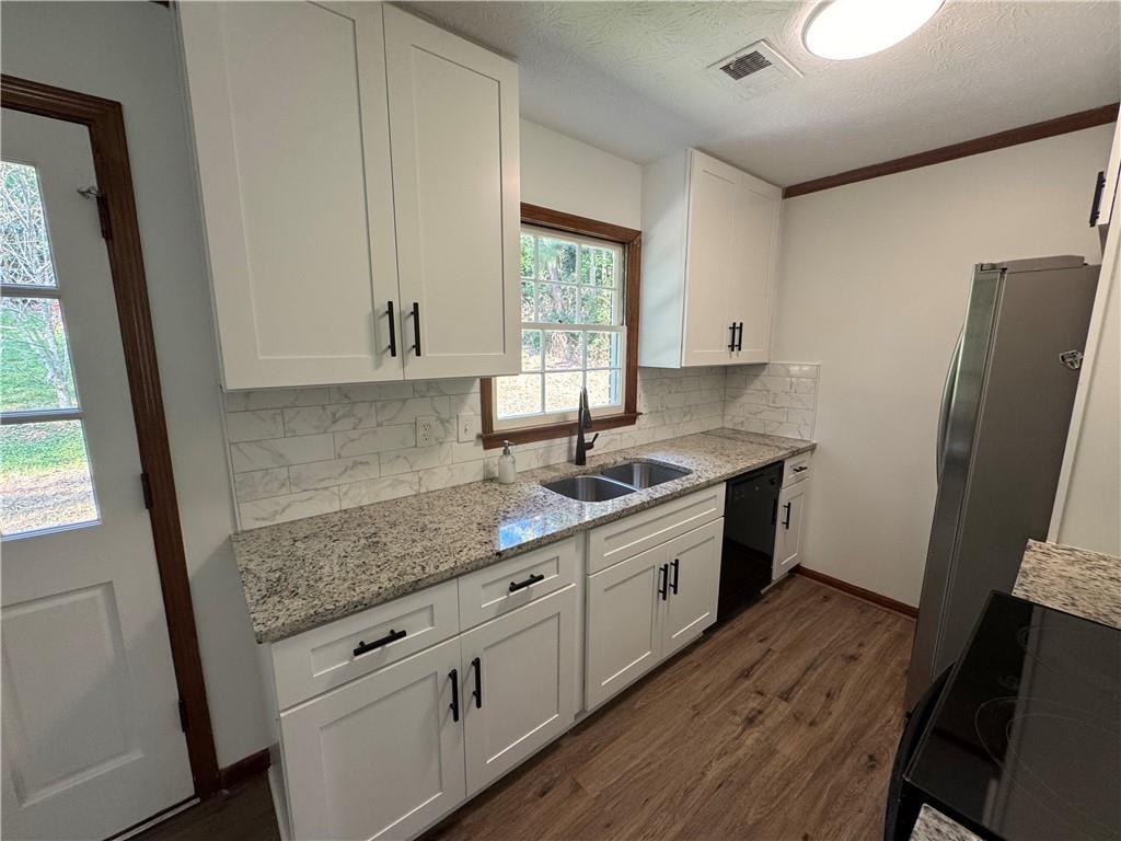 Woodglen - Residential Lease