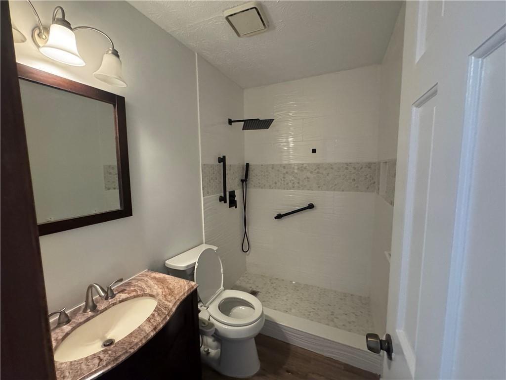 Woodglen - Residential Lease