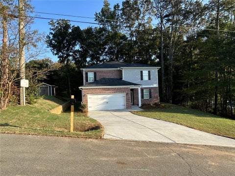 Homes For Sale - 11 Meadowview Circle<br/> Cartersville, GA 30121