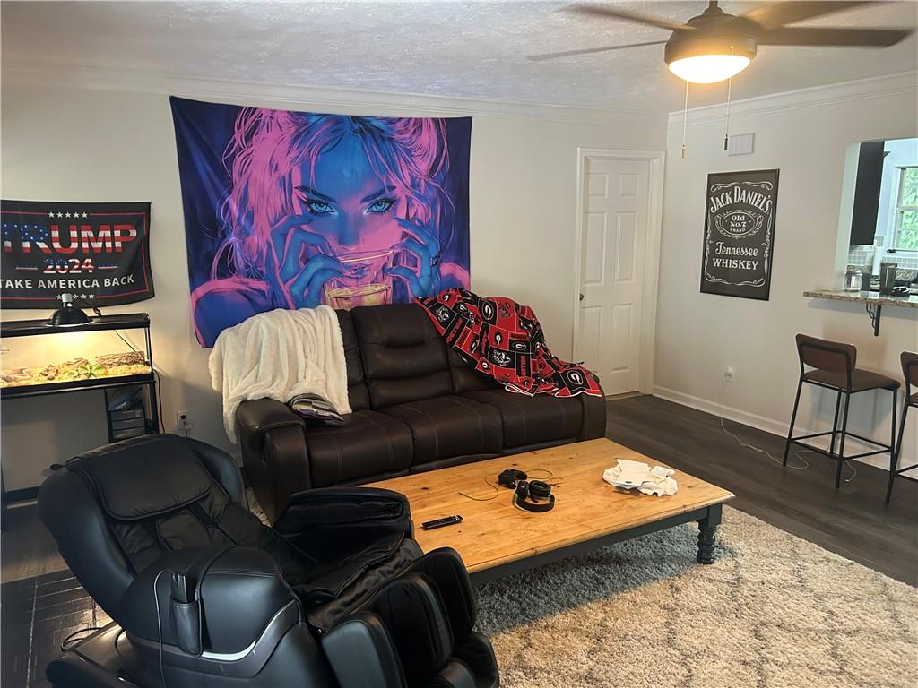 122 Sterling Court