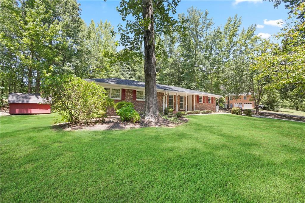 85 Valleybrook Drive