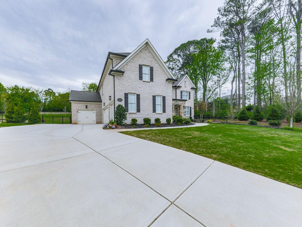 2535 Lake View Court, Milton, Georgia image 2