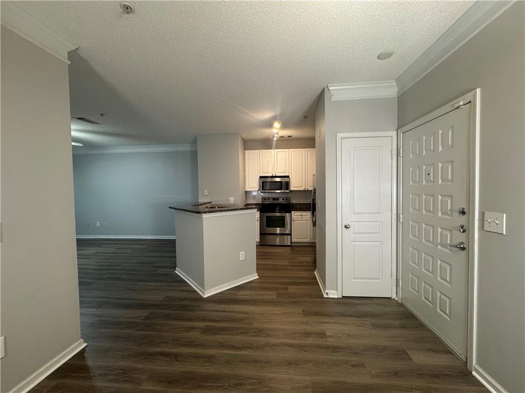 10 Perimeter Summit Boulevard NE 4211