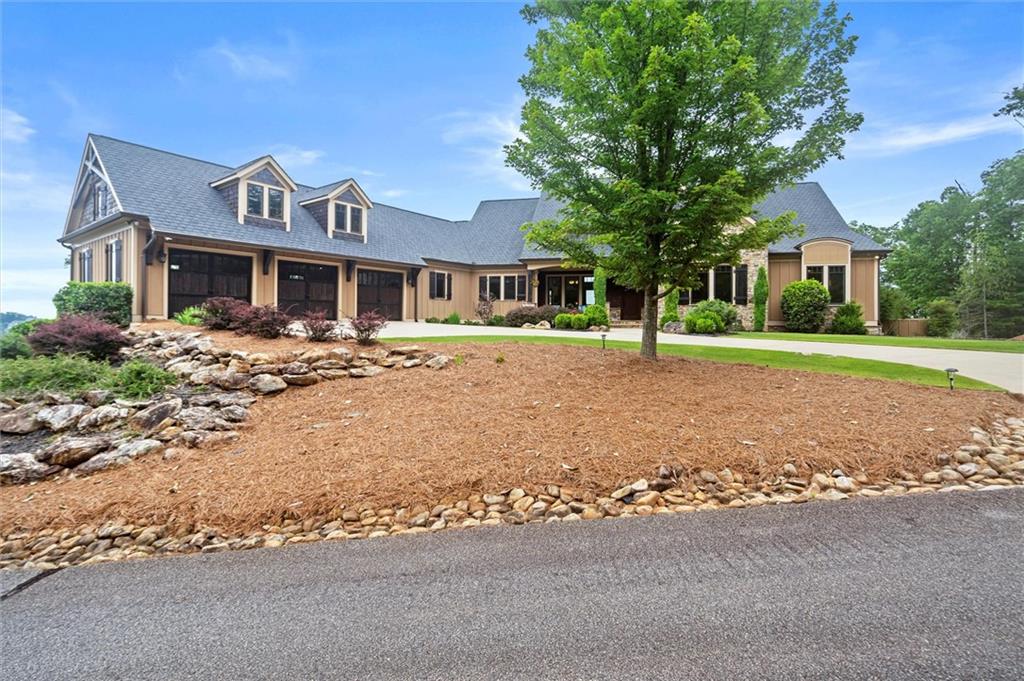49 Waterside Drive SE