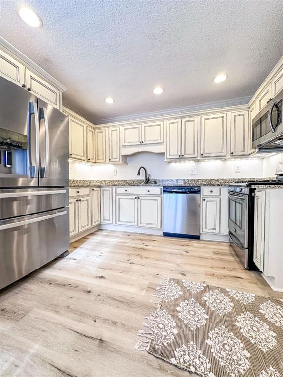 2160 Towne Manor Drive, Kennesaw, Georgia image 26