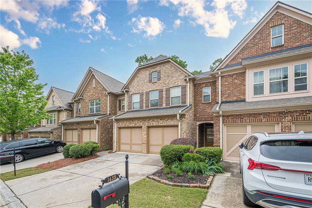 1425 Faircrest Lane