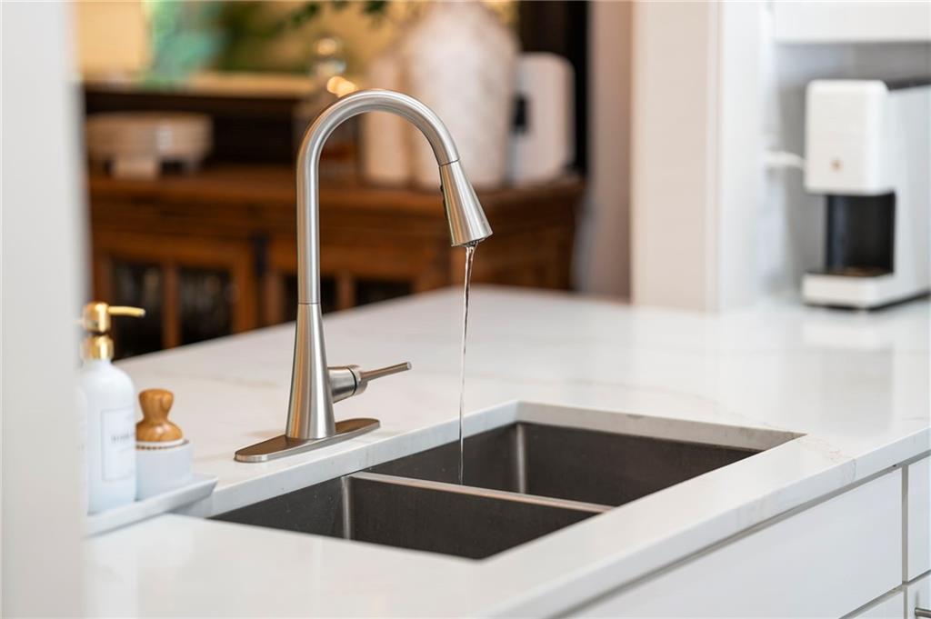 3373 Lathenview Court