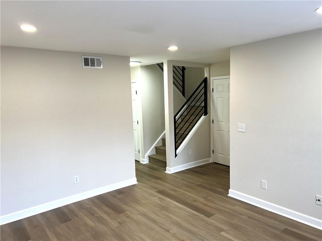 1807 Ashborough Circle SE B