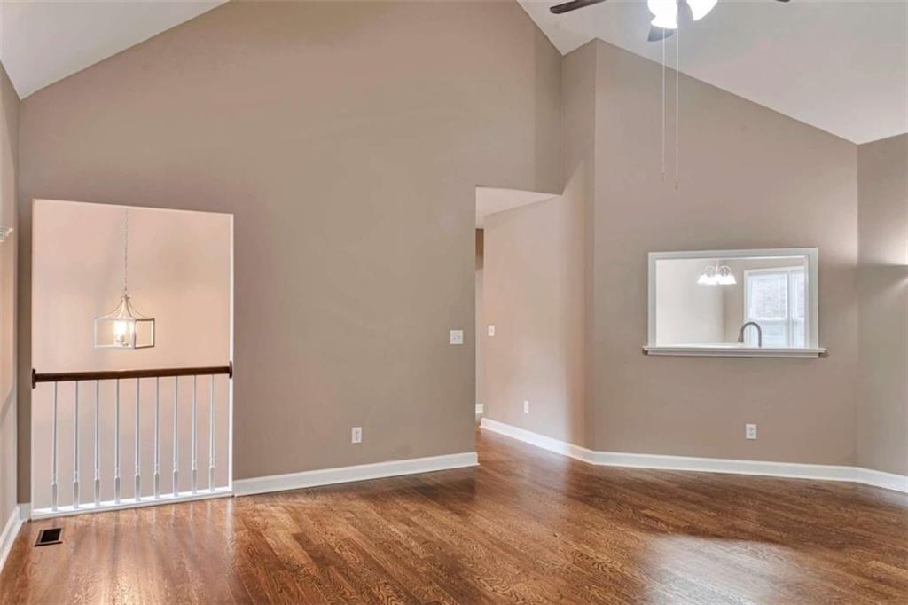 2571 Gabriel Lane