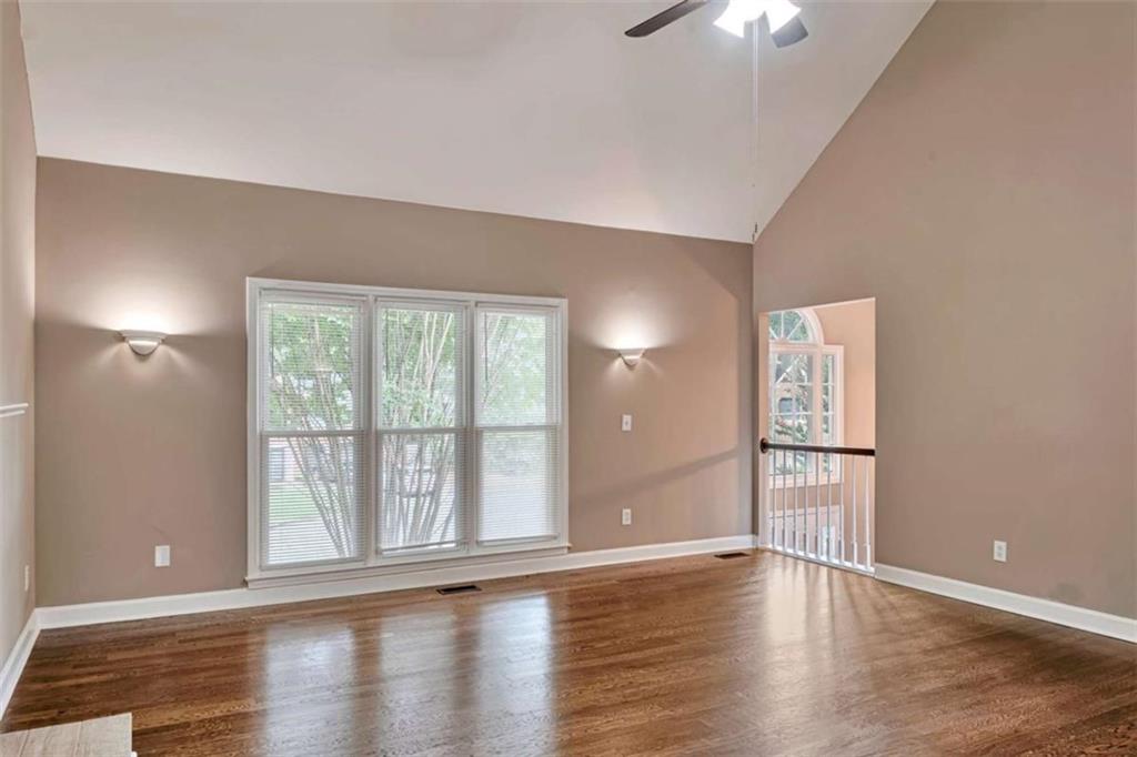 2571 Gabriel Lane