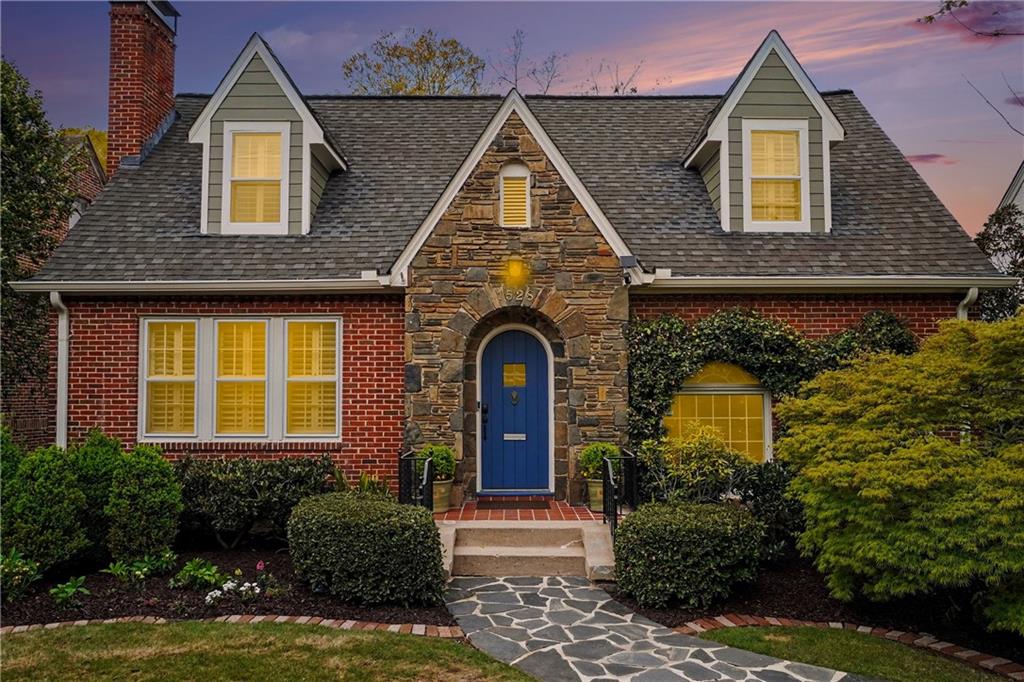 1528 N Highland Avenue NE