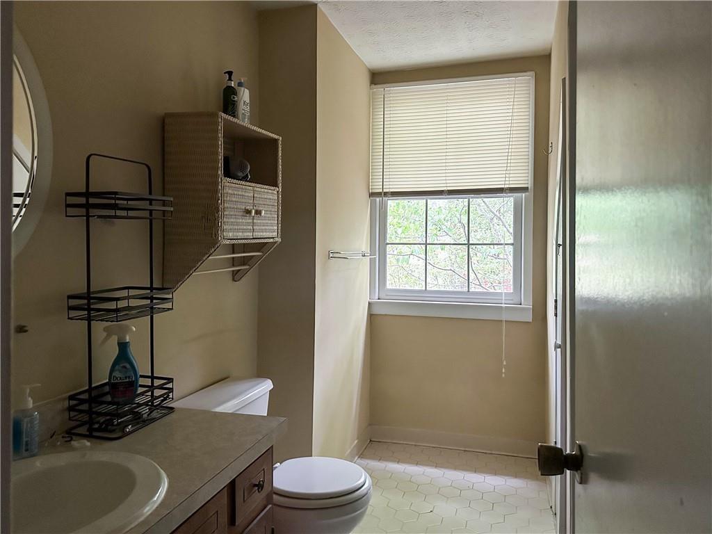 2413 Charleston Oaks Lane, Decatur, Georgia image 8