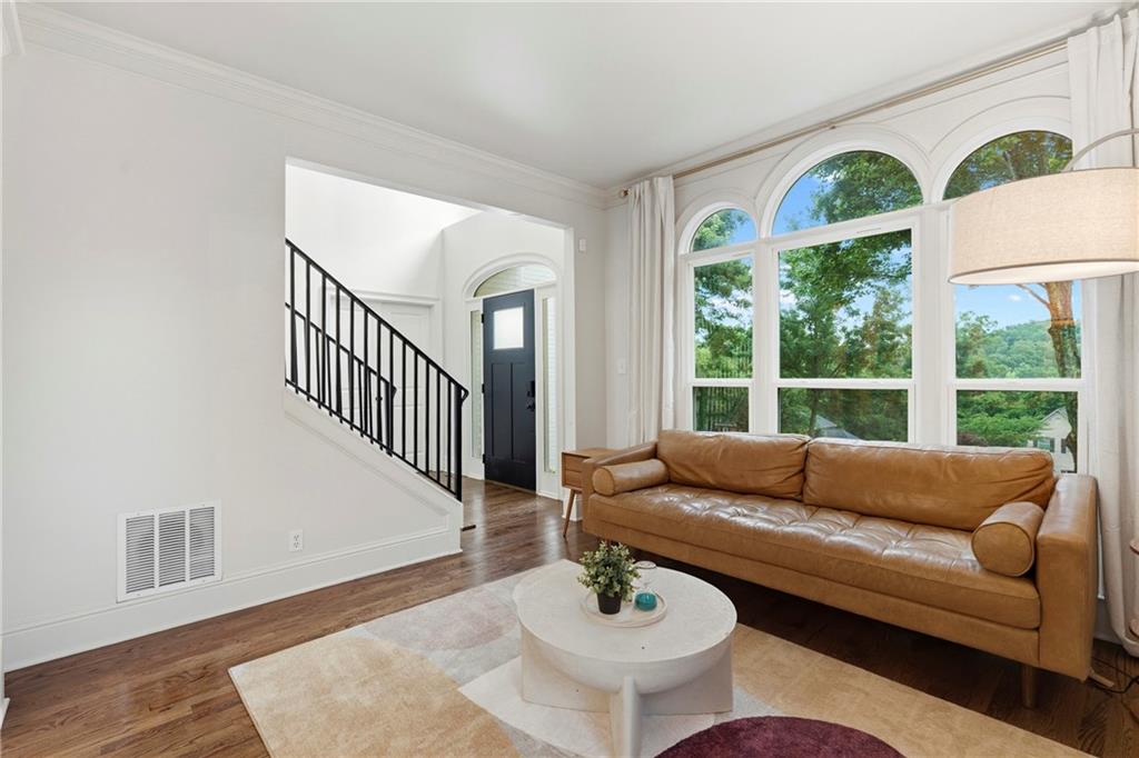 4221 Willow Oak Drive