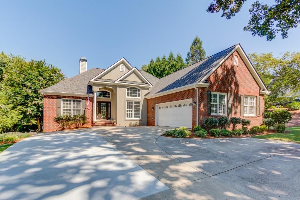 6560 Pond View Court