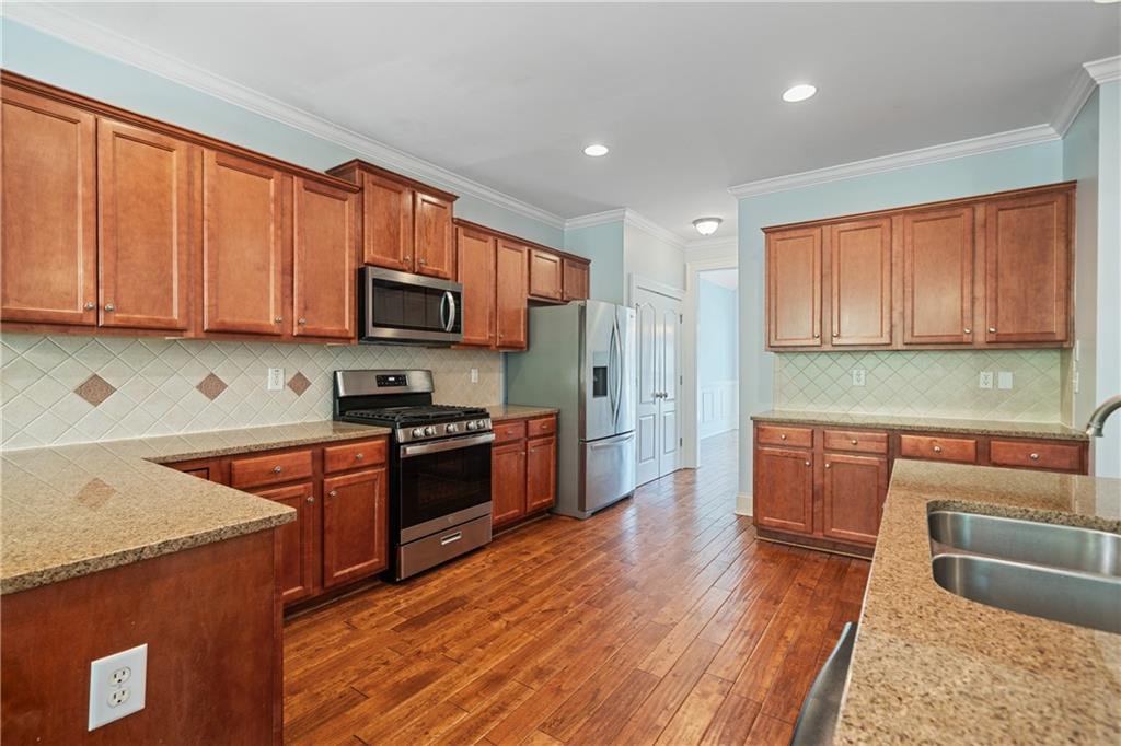 16 Creekview Drive SE