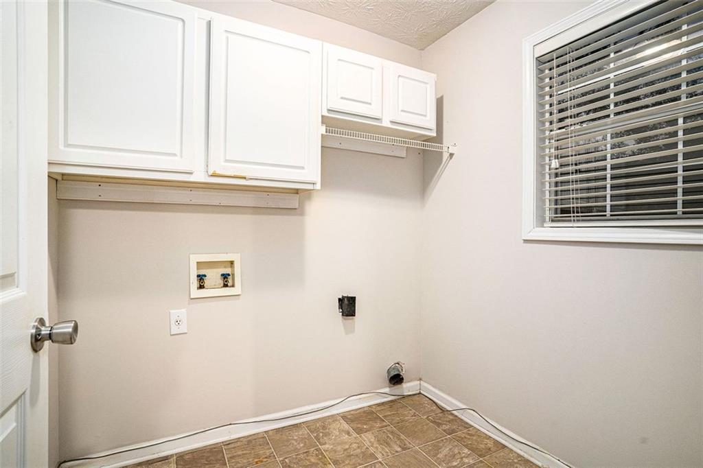 Westchester Lakes Ph B4 - Residential