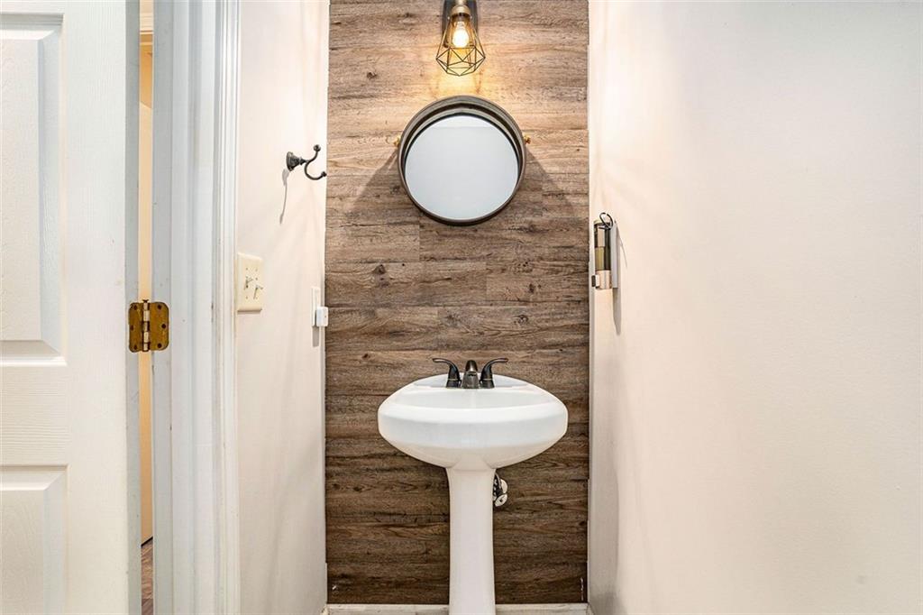 Westchester Lakes Ph B4 - Residential