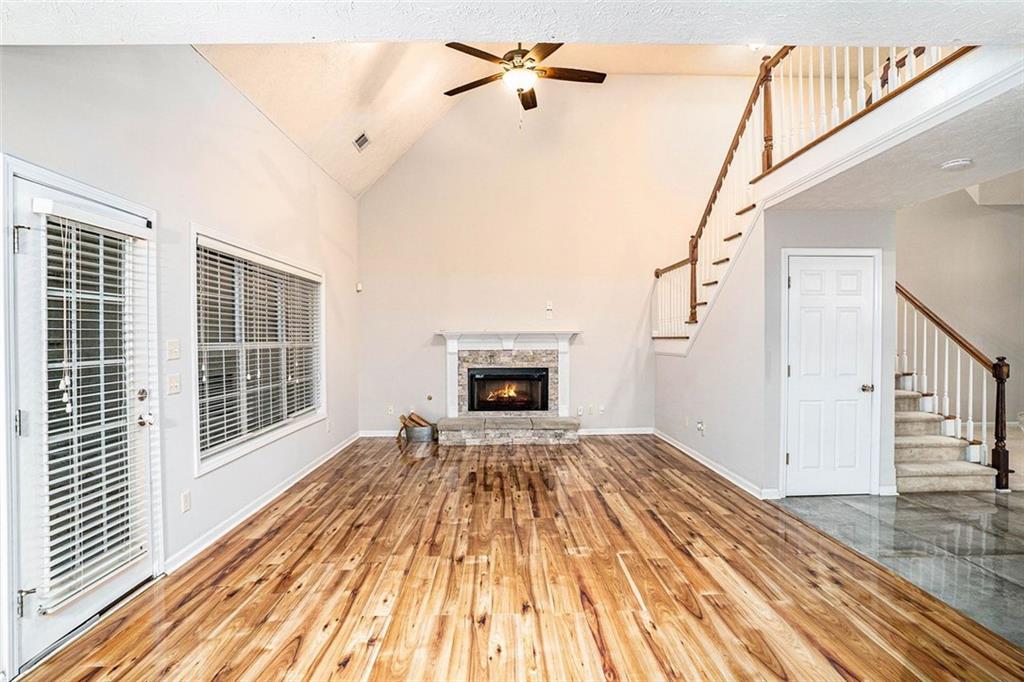 Westchester Lakes Ph B4 - Residential