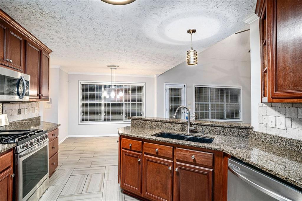 Westchester Lakes Ph B4 - Residential