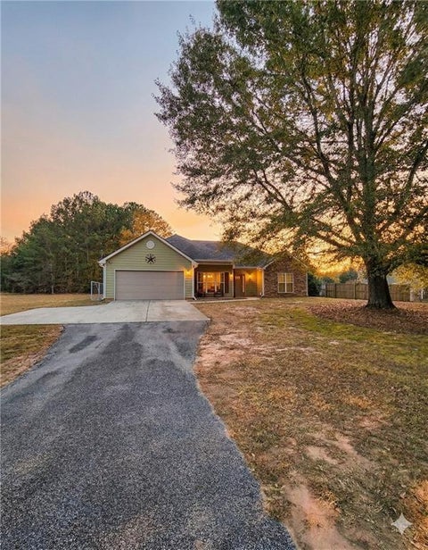 Homes For Sale - 3920 Rosebud Road<br/> Loganville, GA 30052