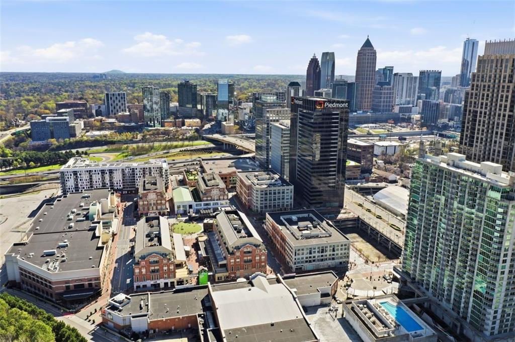 260 18th Street NW 10215