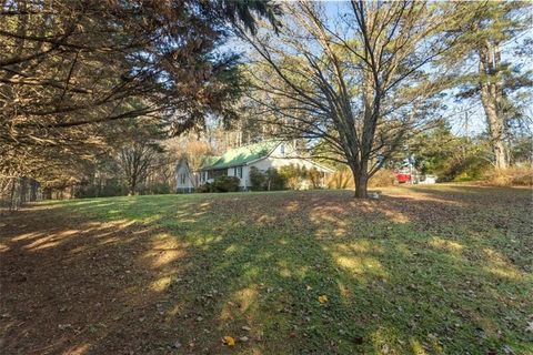 Homes For Sale - 16049 Hopewell Road<br/> Alpharetta, GA 30004