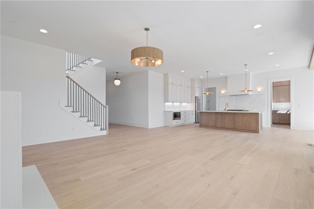 1070 Fleming Street SE