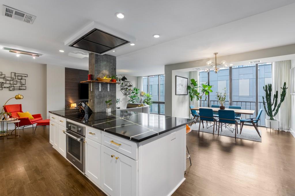 145 15th Street NE 826