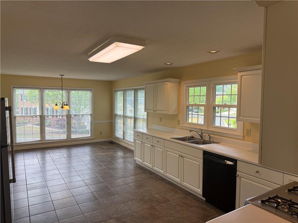 2998 Tallowood Drive, Marietta, Georgia image 6