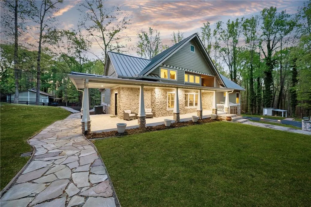 Milton, Georgia 30004, United States, 3 Bedrooms Bedrooms, ,3 BathroomsBathrooms,Residential,Pending,108685