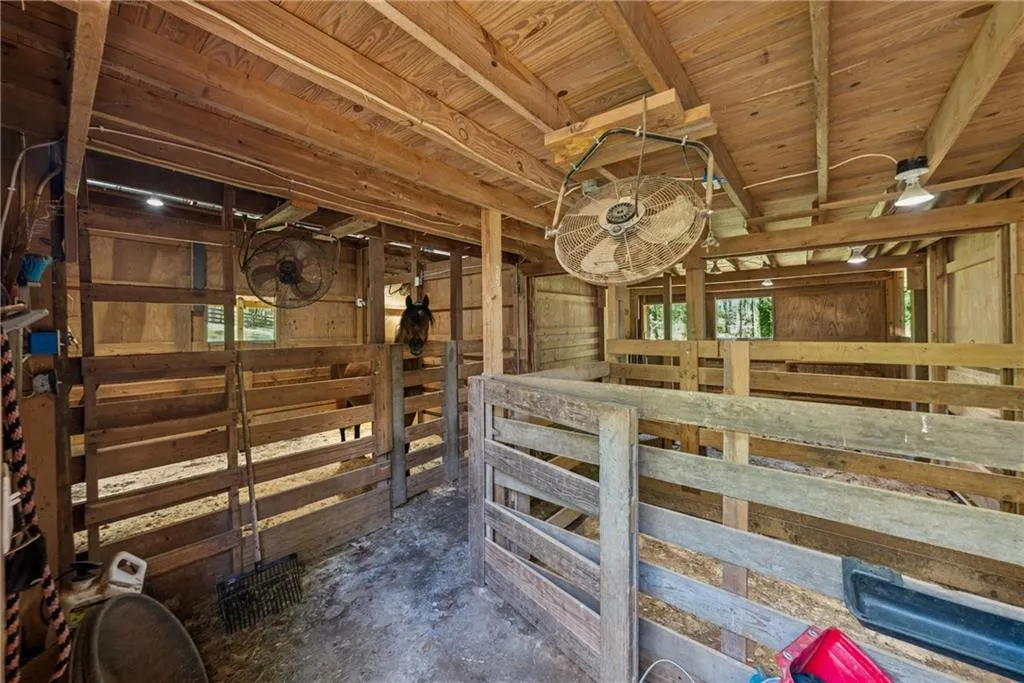 Milton, Georgia 30004, United States, 3 Bedrooms Bedrooms, ,3 BathroomsBathrooms,Residential,Pending,108685