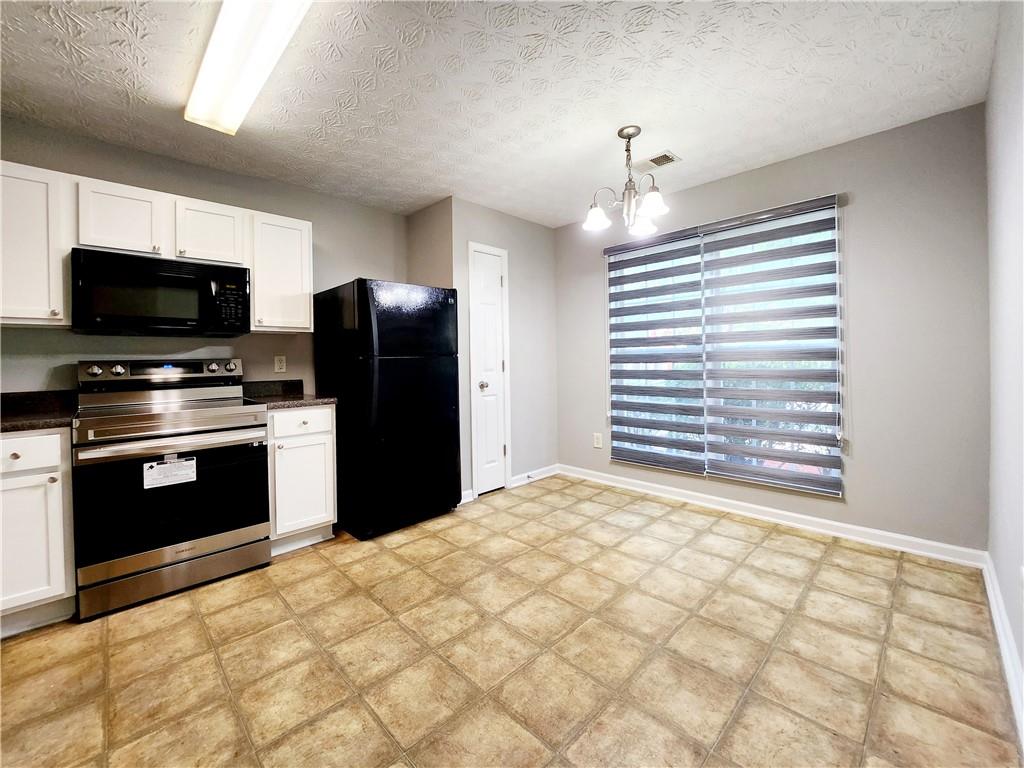 2430 Piering Drive, Lithonia, Georgia image 2