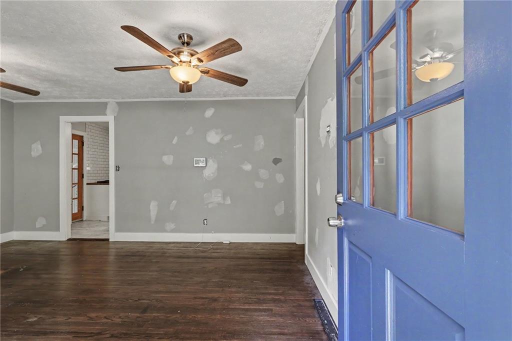 924 Greenbriar Place