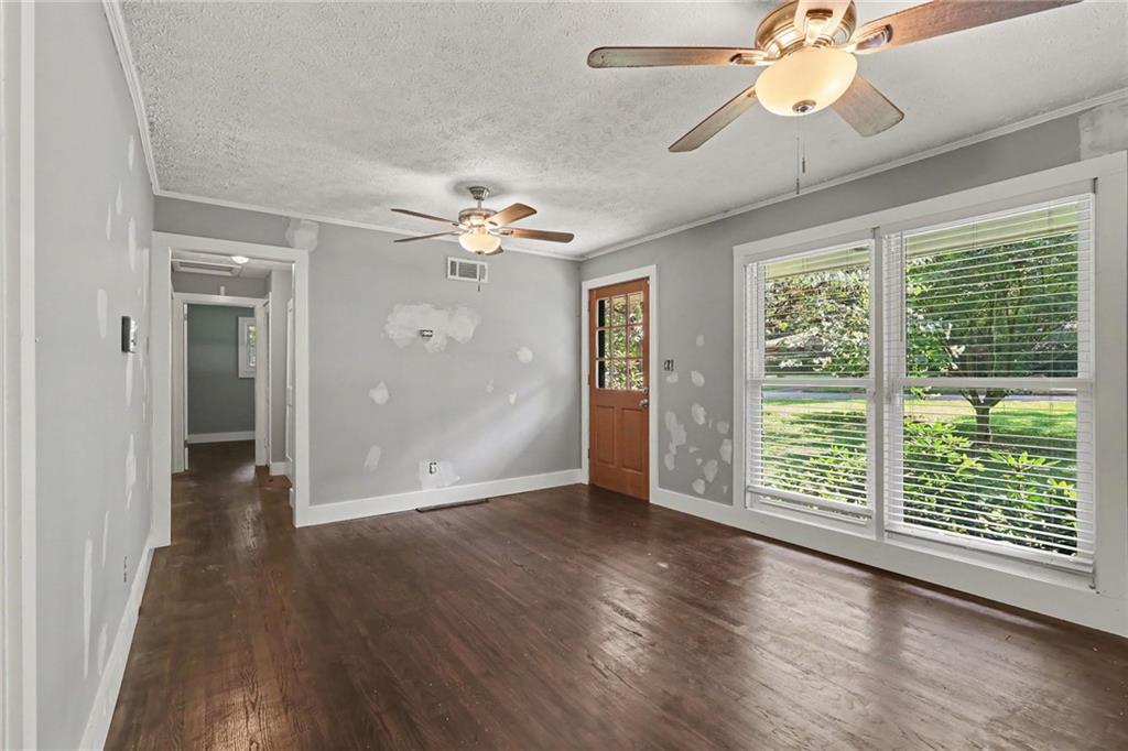924 Greenbriar Place