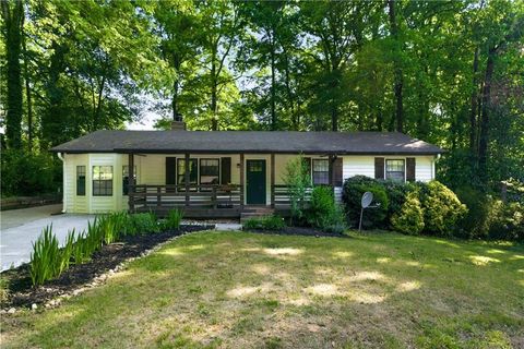 Homes For Sale - 1747 Country Park Way<br/> Lawrenceville, GA 30043