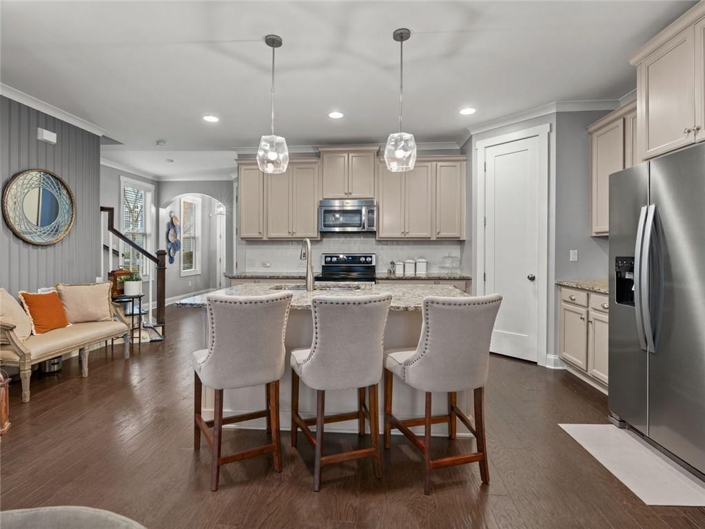 6260 Village Arbor Lane