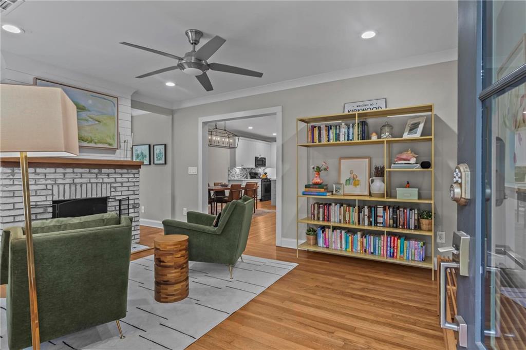 321 Sisson Avenue NE