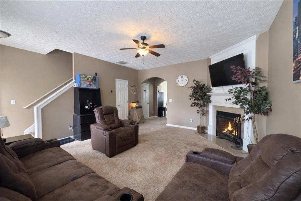6198 Shoals Loop