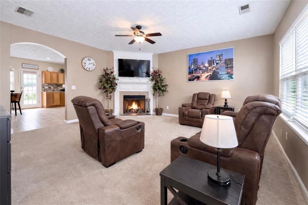 6198 Shoals Loop