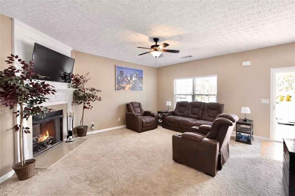 6198 Shoals Loop