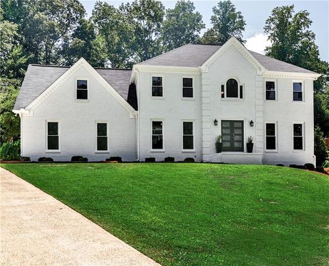 Photo of 1411 Silver Fox Run, Woodstock, GA 30188 (MLS # 7617660)